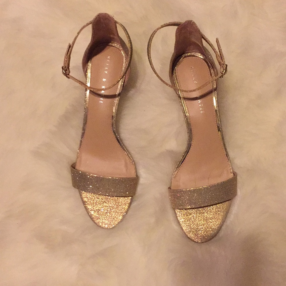 Beautiful gold heels